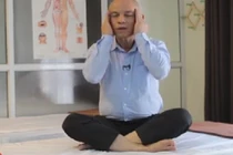 Sai lầm ai cũng mắc khi ngủ dậy không làm động tác này