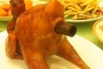 Kinh tởm món ống tre đút hậu môn gà của Trung Quốc