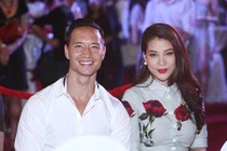 Trương Ngọc Ánh, Kim Lý tình tứ đi xem phim