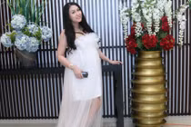 Chết ngất thời trang bầu xấu tệ của Phi Thanh Vân