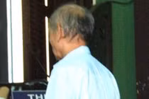 Điểm danh những “yêu râu xanh” cụ ông hại đời bé gái 