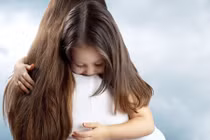 Đắng lòng con nuôi bị cha đẻ đòi lại