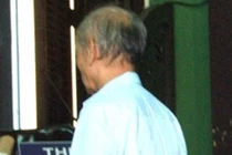 Điểm danh những “yêu râu xanh” cụ ông hại đời bé gái 