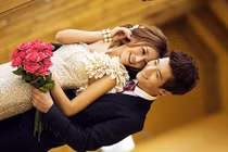 Chết đứng âm mưu lừa tiền của gã chồng nghèo “đào mỏ“