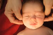 Tuyệt chiêu giúp con ngủ “lăn quay” trong 1 nốt nhạc 