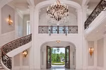 Có gì trong biệt thự 1.111 tỷ đẹp như lâu đài?