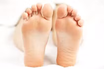 Cách chữa bệnh cước chân tay vào mùa đông cực đơn giản