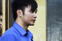 Siết cổ người yêu trong trận cãi vã