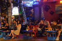 Hà Nội sắp gỡ bỏ quy định "giờ giới nghiêm"