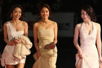 Cuộc đời nữ diễn viên bị ép quan hệ 100 lần với 31 người