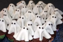 Hết hồn những chiếc bánh kinh dị cho lễ Halloween