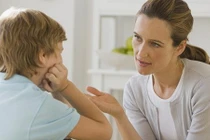 Đừng mang cáu gắt về nhà, con cái sẽ là người hứng chịu