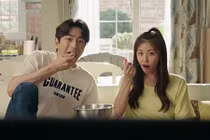 Đằng sau thói quen quên tắt ti vi của chồng là một bí mật khủng khiếp