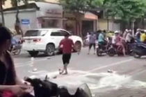 Ông bố đập 7 hộp sữa ở siêu thị bị khởi tố