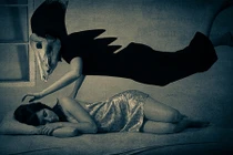 Hiện tượng nhìn thấy “bóng” khi bị bóng đè là gì?