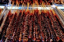 Đây là bữa ăn kinh dị nhất đời mà bạn nhìn thấy!