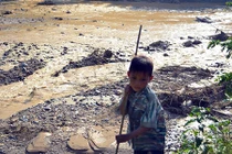 Ảnh: Nát lòng tan hoang sau lũ quét 100 năm chưa từng có