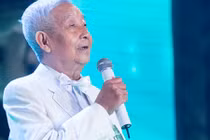 Tuấn Ngọc cũng phải phục cụ ông 78 tuổi thi hát này