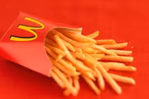 Phát hoảng, một phần khoai tây chiên có giá gần 3 triệu đồng