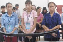 Mẹ chồng nàng dâu “song kiếm hợp bích” đốt chỗ kín hàng xóm