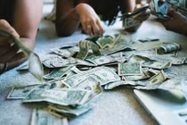 Những giấc mơ dự báo bạn sắp công thành danh toại 