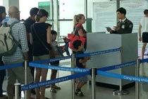 Dùng vé máy bay của người khác, bị phạt cháy túi