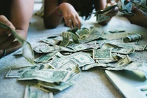 Những giấc mơ dự báo bạn sắp công thành danh toại 