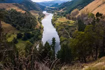 Dòng sông đầu tiên trên thế giới được đối xử như người