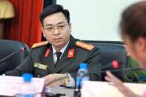 Bố đã xóa án tích, con có được thi tuyển vào trường công an?