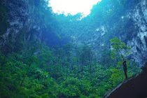 Hang Sơn Đoòng qua lăng kính đạo diễn "Kong: Skull Island"