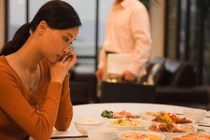 Lấy chồng vô tâm chị em phải trải qua điều khủng khiếp này