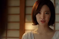 Ô sin từ phòng tắm bước ra, chồng làm điều không ngờ