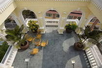 Ngôi nhà có kiến trúc Đông Dương độc đáo giữa lòng SG hoa lệ