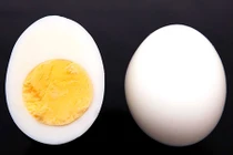 Sự khác biệt ít người biết giữa lòng đỏ và lòng trắng trứng 