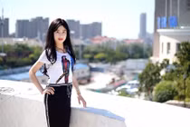 Cô gái quyết tâm phẫu thuật thẩm mỹ giống Lưu Diệc Phi