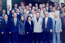 Vai trò của những “ông cố vấn” qua các thời kỳ