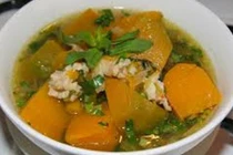 Sau sinh ăn bí đỏ được không? 