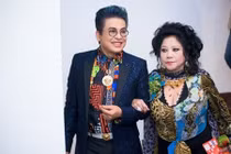 Hoa mắt với thời trang loè loẹt của MC U60 Thanh Bạch