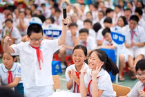 Lớp trưởng ở Tây được bầu và làm việc như thế nào?