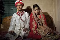 Cuộc sống đầy tủi cực của những “cô dâu 8 tuổi“