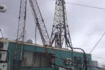 Cận cảnh cột thu phát sóng tử thần đổ chết người ở HN