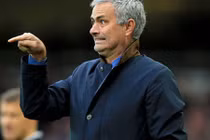 Cầu thủ Chelsea tin Mourinho sẽ bị “trảm"