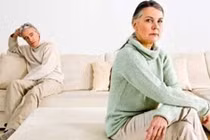 Vợ 72 - chồng 80 tuổi kéo nhau ra tòa vì hết “yêu“