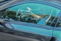 Phan Thành lặng lẽ theo dõi, Midu có động lòng quay lại? 