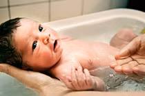 Không phải ai cũng biết dùng dầu tràm đúng cách