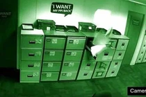 Sự thật hồn ma đẩy ghế đi trong đêm tại văn phòng