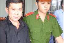 Hai lần chối quan hệ, chồng dùng dao chém vợ tơi bời 