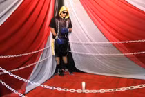 Hãi hùng xác chết ngồi như người sống dự đám tang