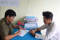 Nam thanh niên đến trại hòm mua quan tài để lừa tiền