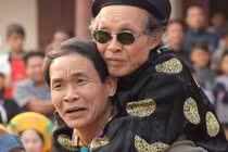 Nghệ sĩ Văn Toản kể chuyện “ông một nơi, bà một chốn”